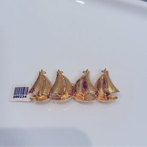 NWT- Gold Sailboat 1975  Belt 1/2” Buckle Scarf Vintage